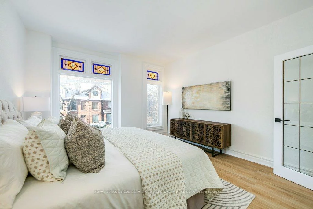 97, Sumach, Regent Park, Toronto