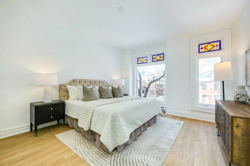 97, Sumach, Regent Park, Toronto