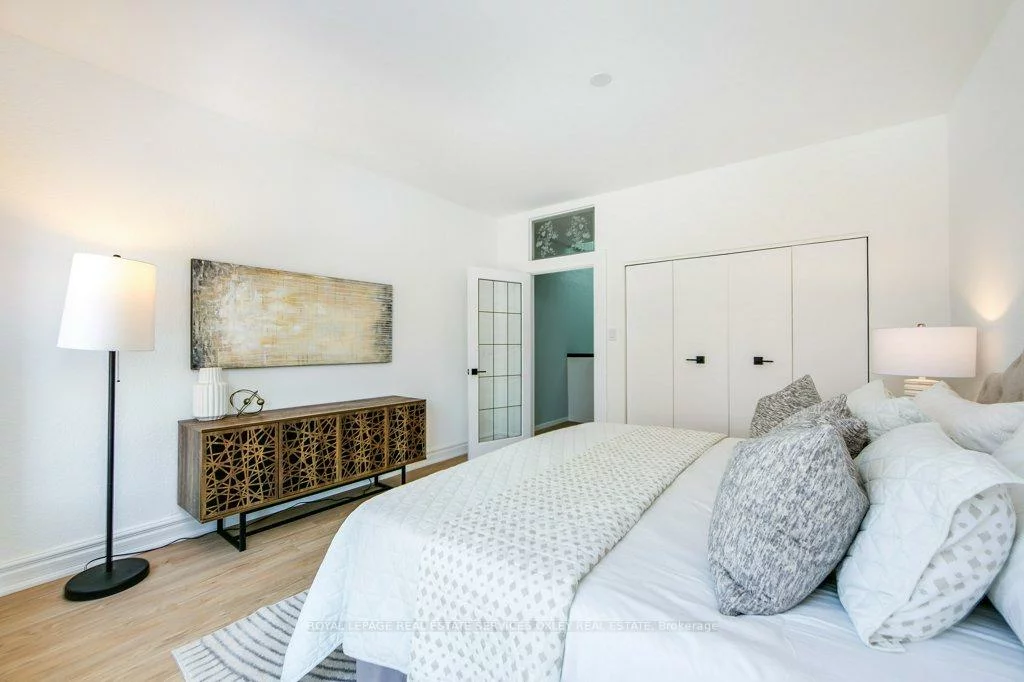 97, Sumach, Regent Park, Toronto