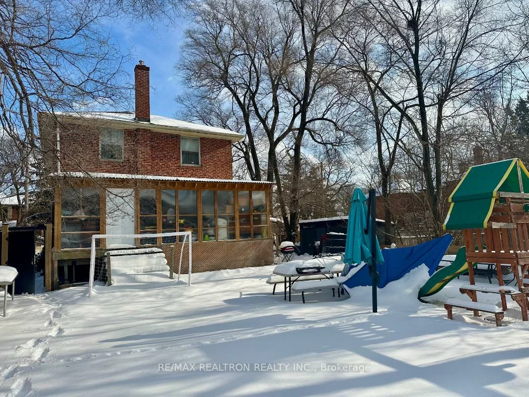 8, Wendy, Lansing-Westgate, Toronto