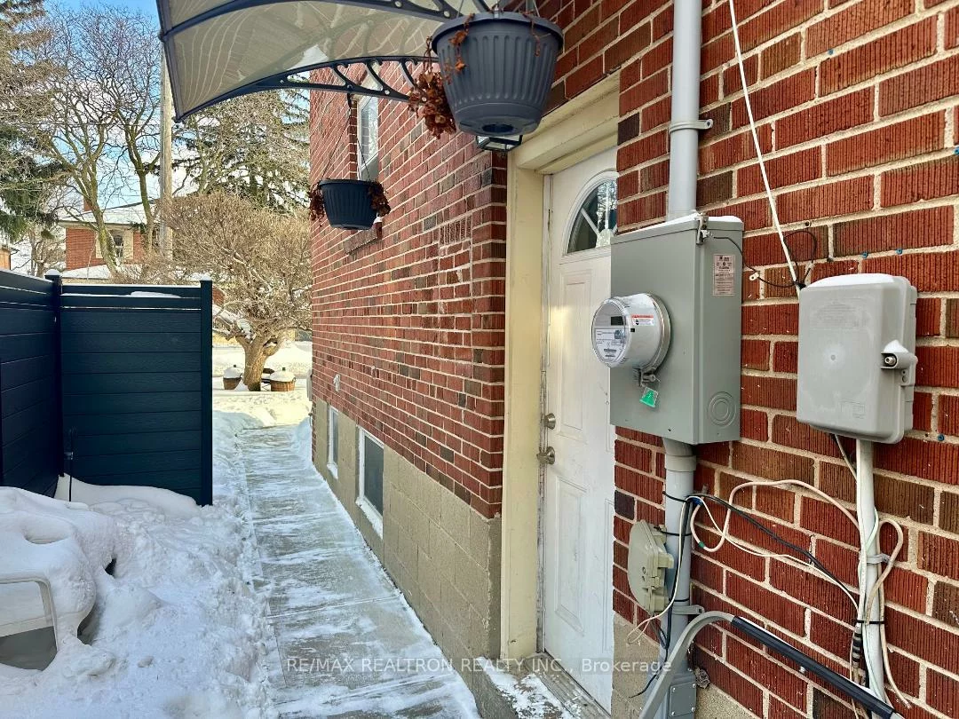 8, Wendy, Lansing-Westgate, Toronto