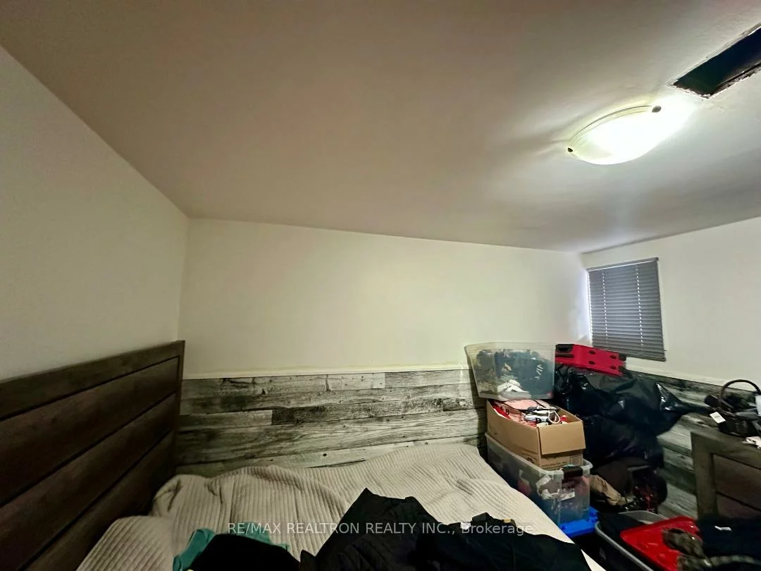 8, Wendy, Lansing-Westgate, Toronto