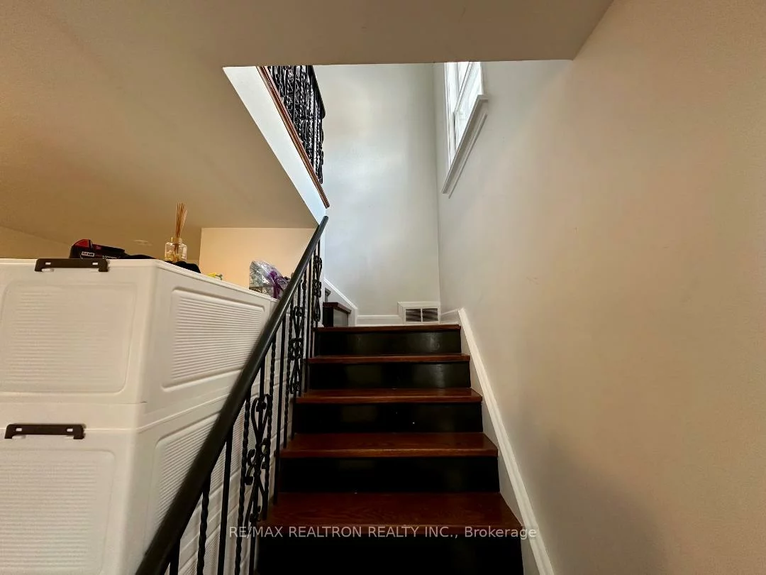 8, Wendy, Lansing-Westgate, Toronto