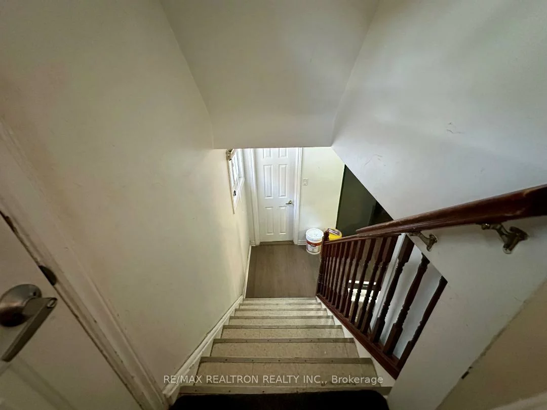 8, Wendy, Lansing-Westgate, Toronto