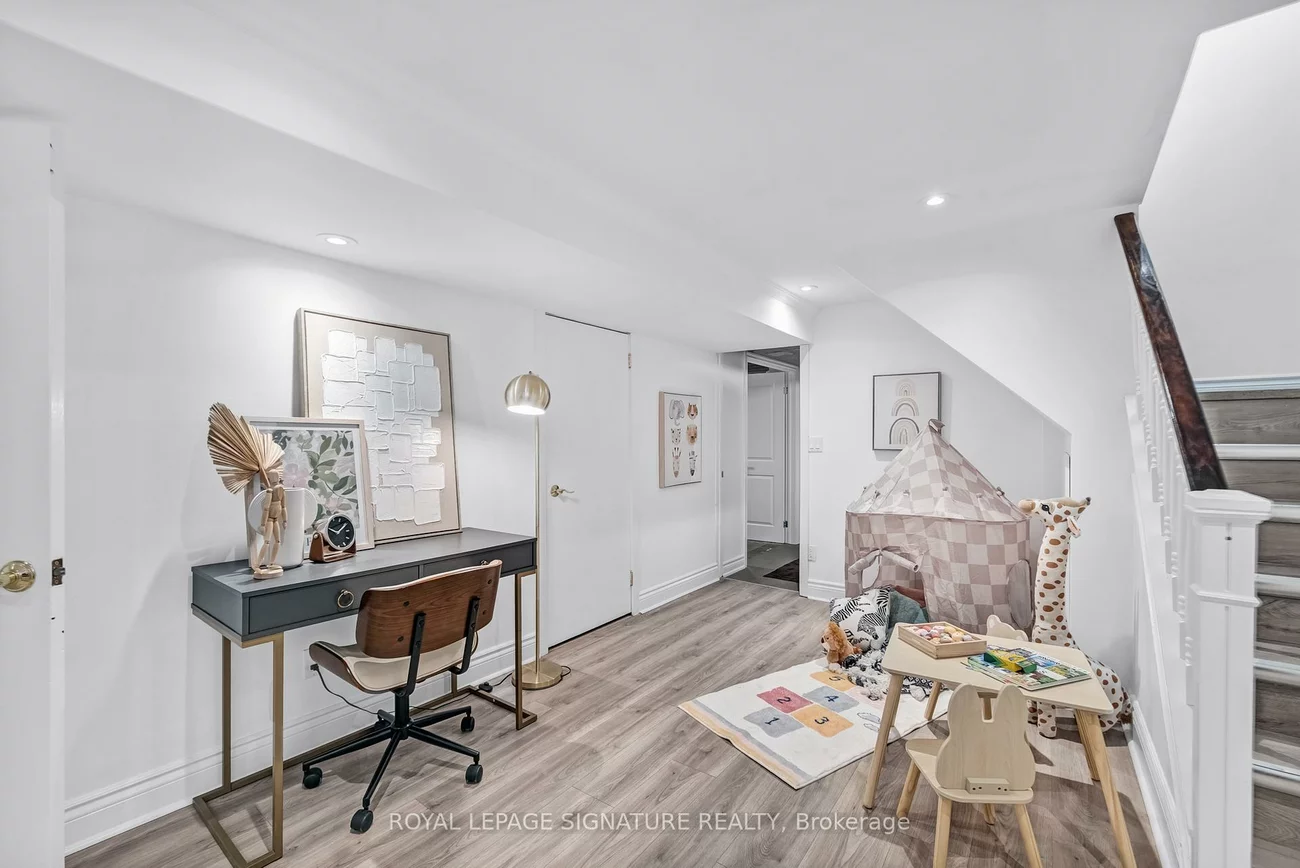 53, Wallingford, Parkwoods-Donalda, Toronto