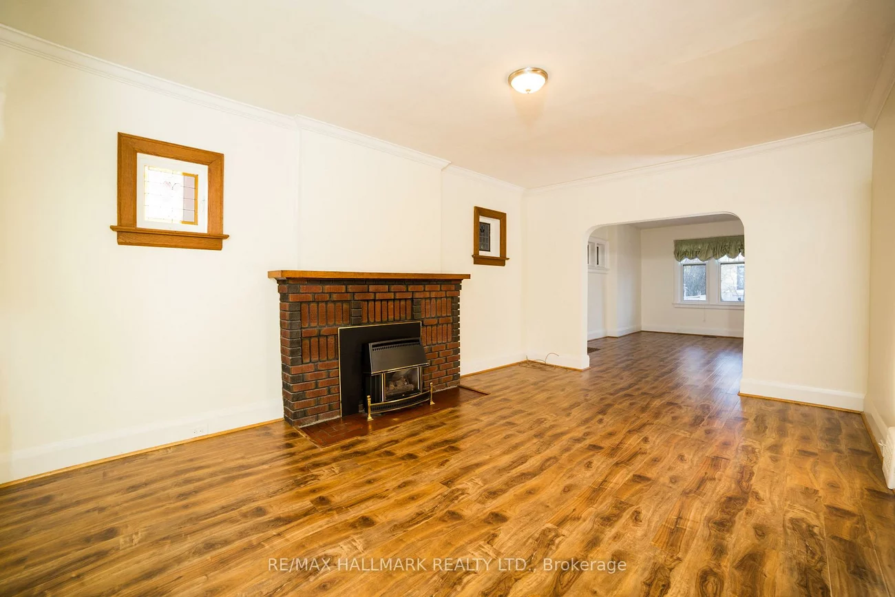 40, Snowdon, Lawrence Park North, Toronto