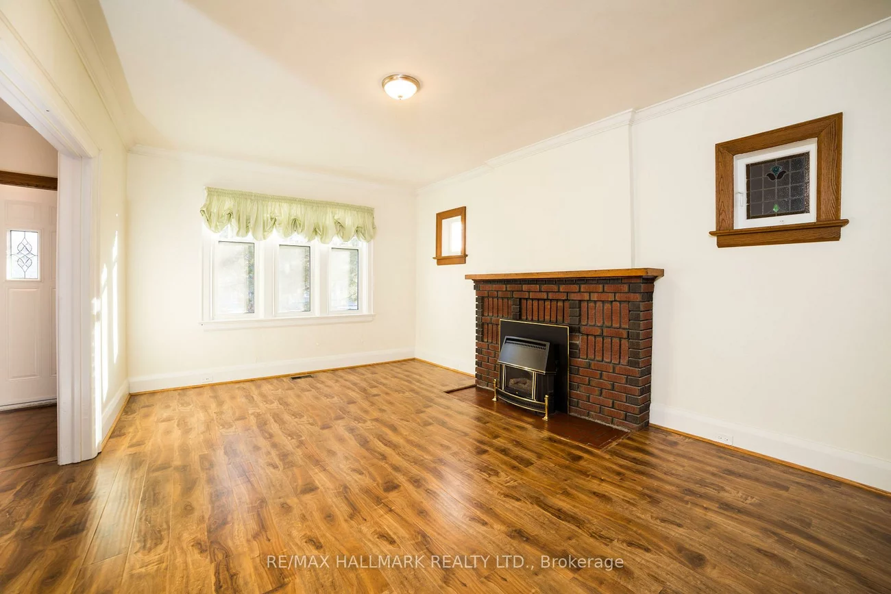 40, Snowdon, Lawrence Park North, Toronto