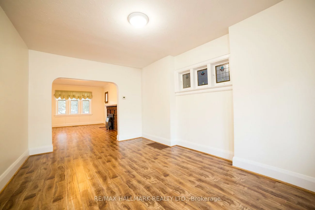 40, Snowdon, Lawrence Park North, Toronto