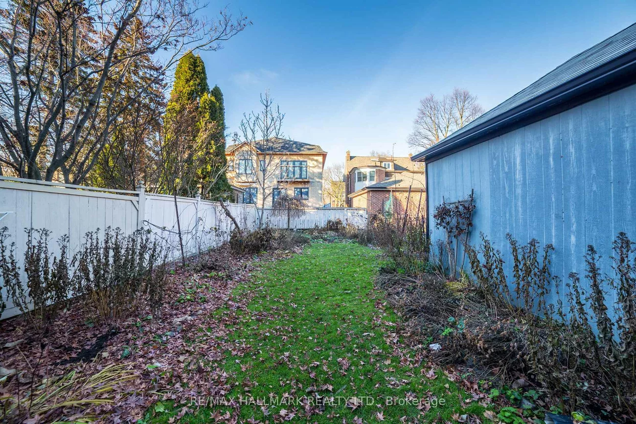 40, Snowdon, Lawrence Park North, Toronto