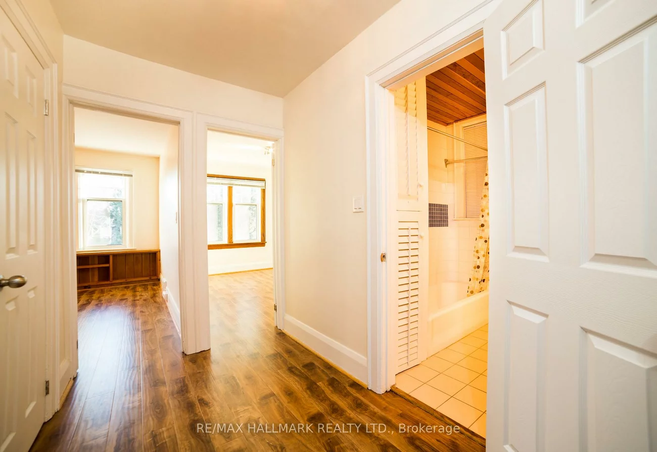 40, Snowdon, Lawrence Park North, Toronto