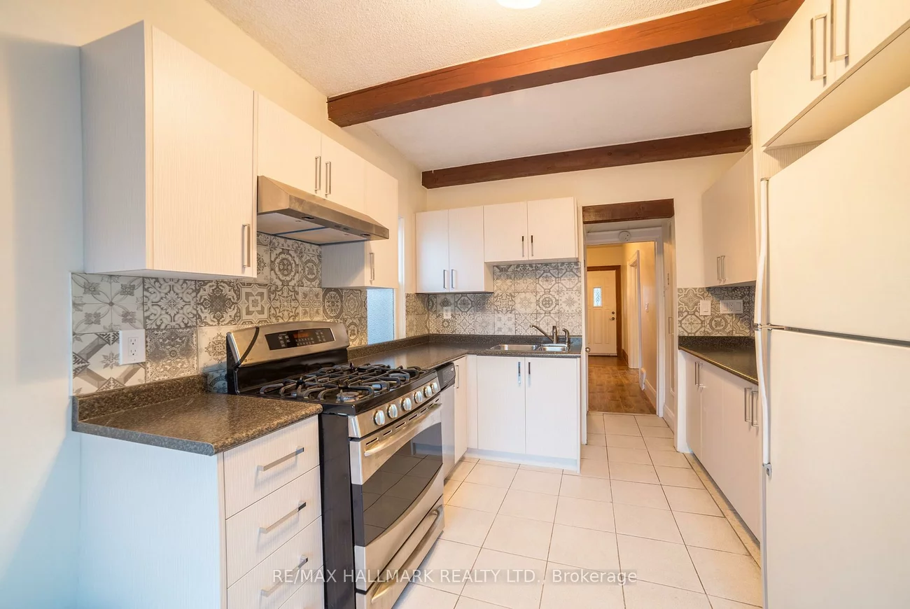 40, Snowdon, Lawrence Park North, Toronto