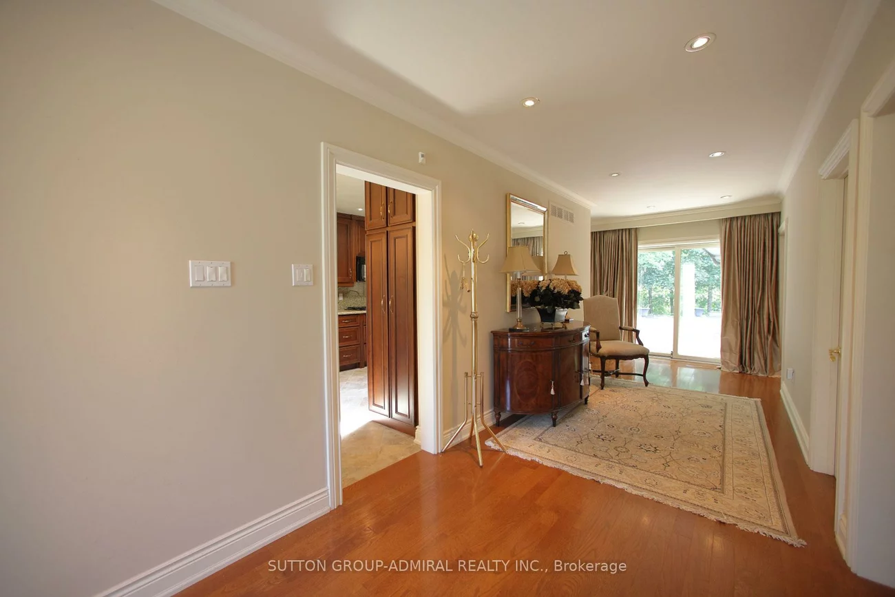 91, Forest Grove, Bayview Village, Toronto