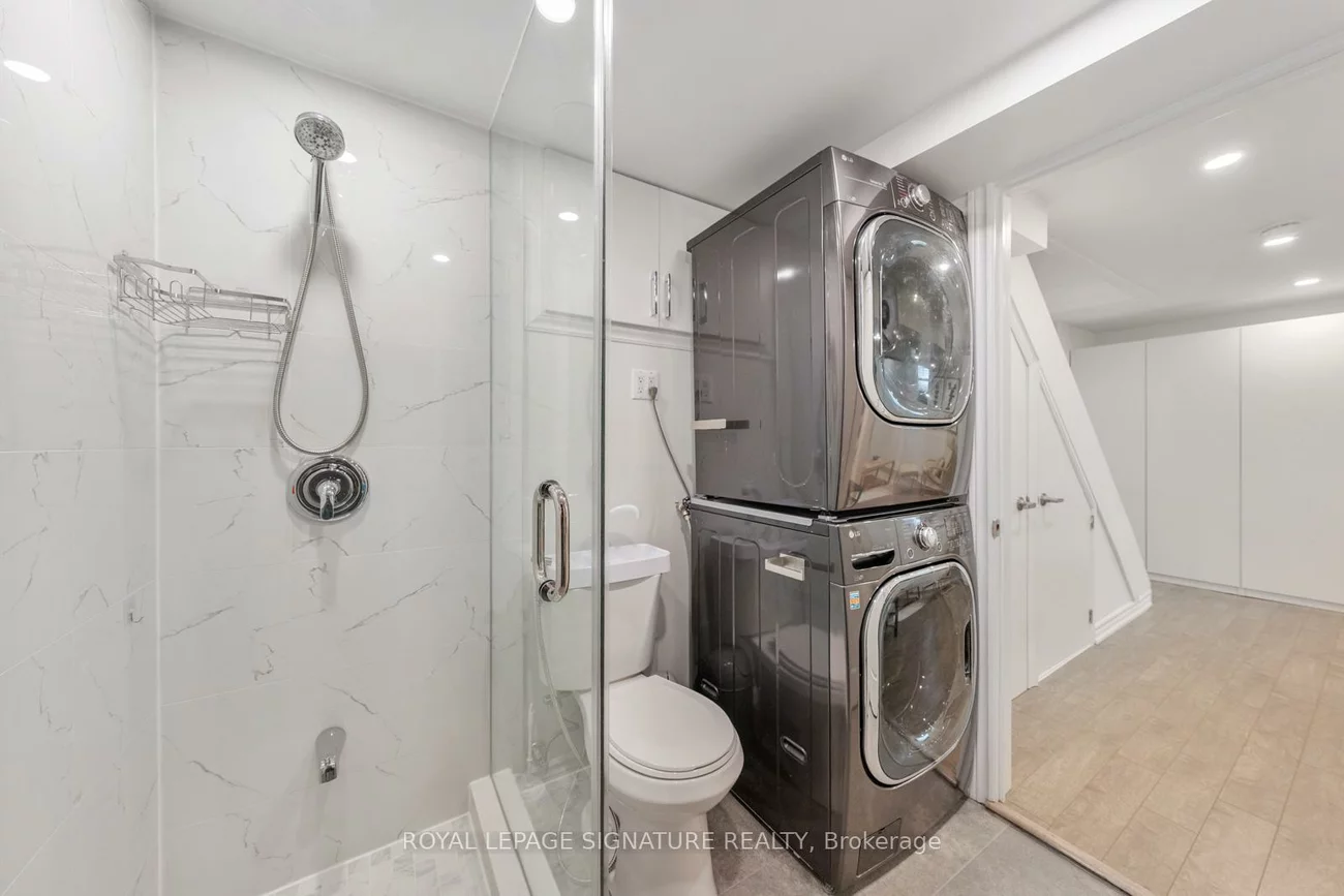 238, Roselawn, Yonge-Eglinton, Toronto