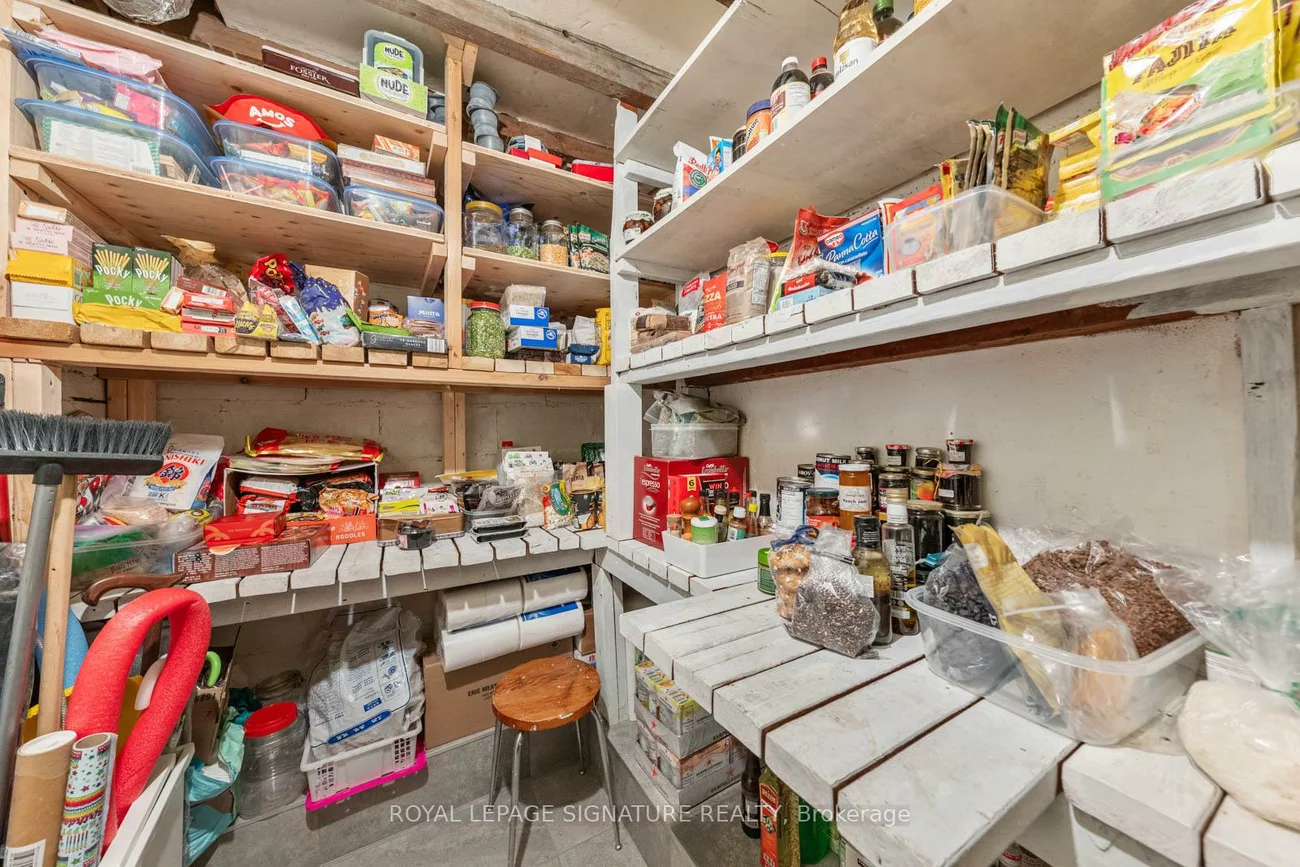 238, Roselawn, Yonge-Eglinton, Toronto