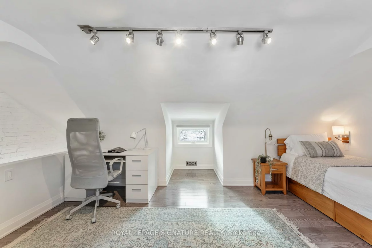 238, Roselawn, Yonge-Eglinton, Toronto