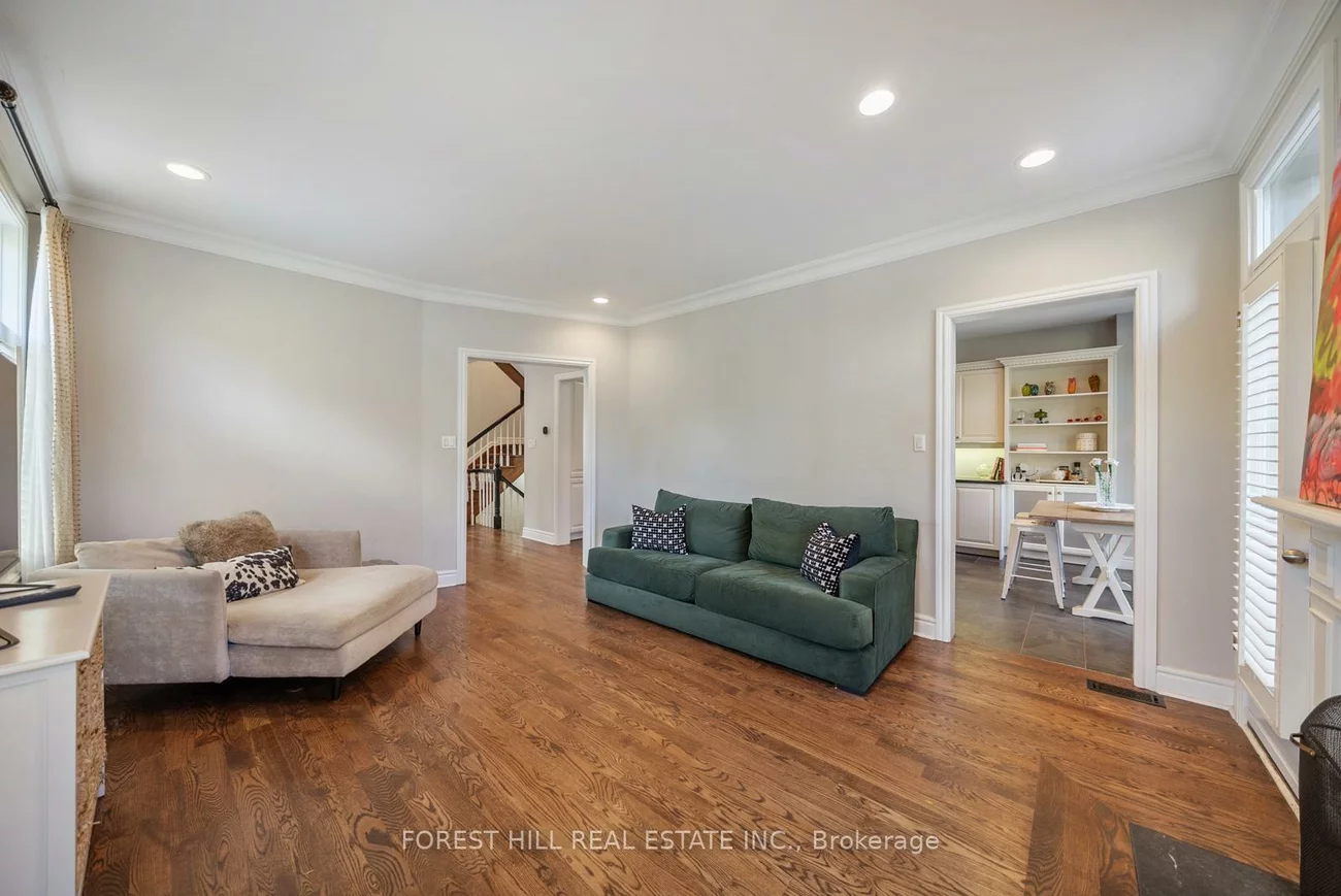 2, St Hildas, Lawrence Park South, Toronto