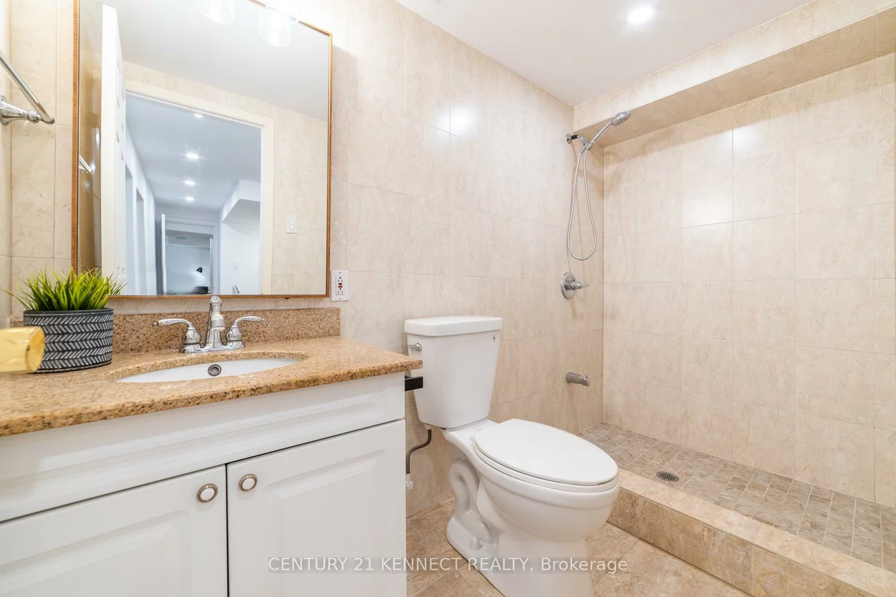 65, Tanjoe, Newtonbrook West, Toronto