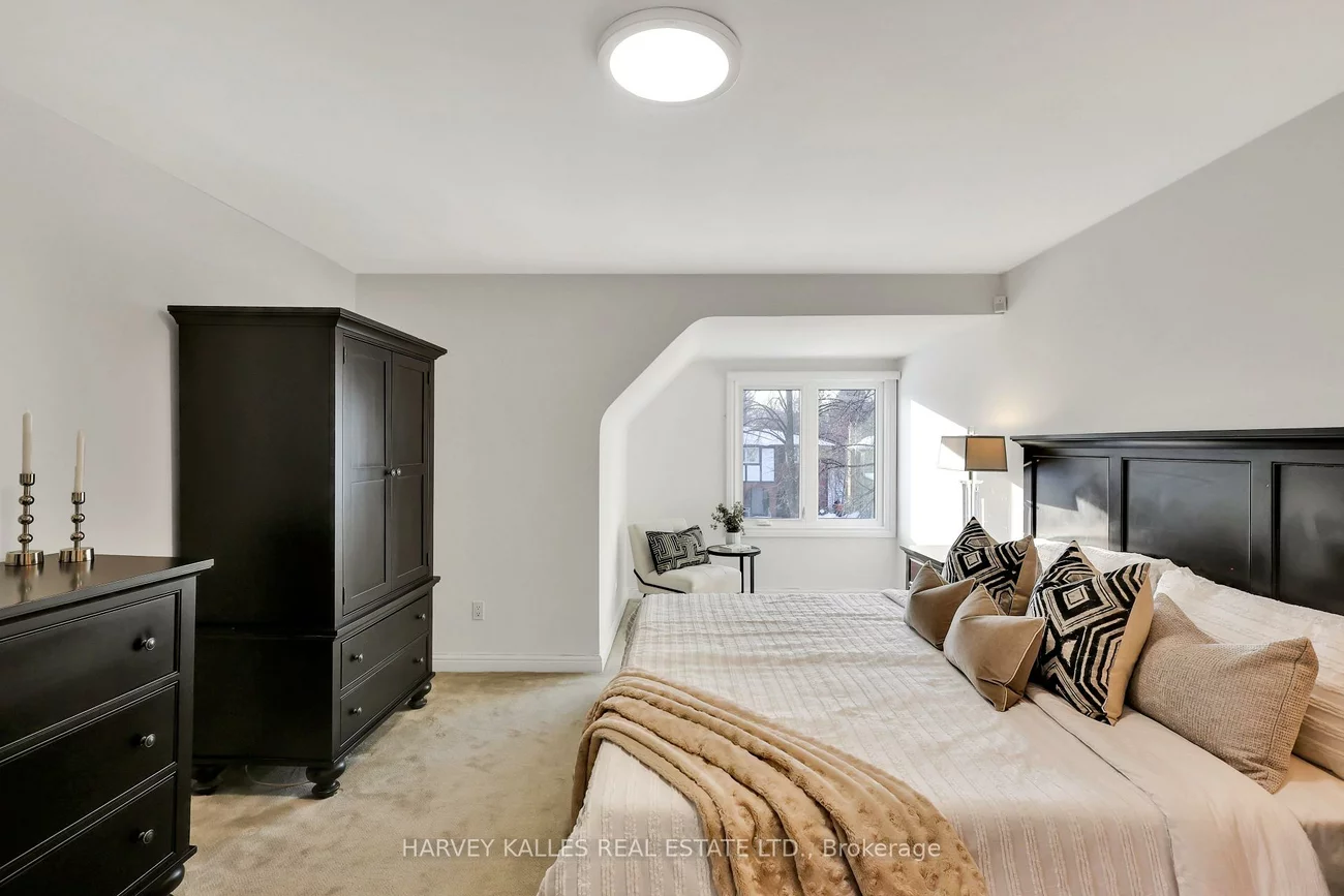 17, Loganberry, Hillcrest Village, Toronto