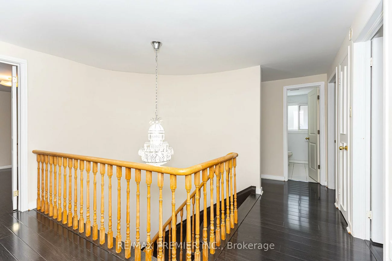 3161, Bayview, Bayview Village, Toronto