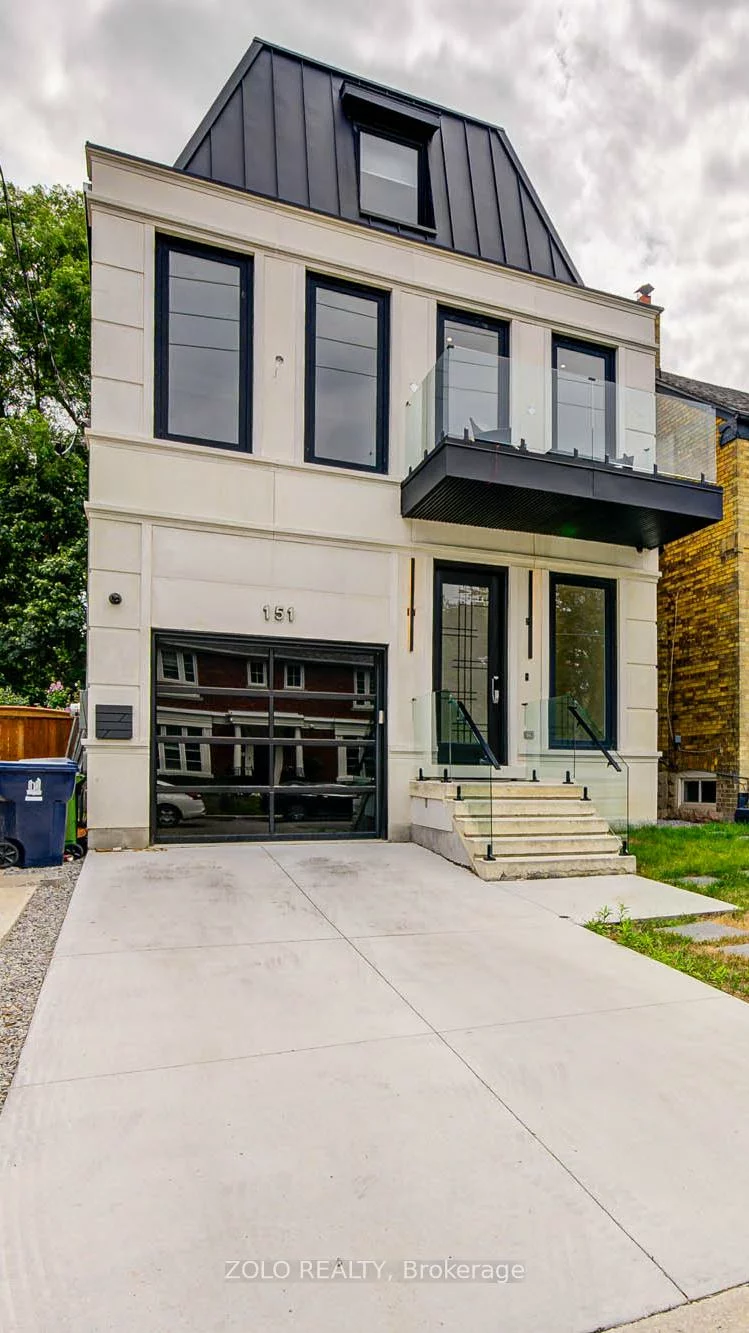 151, Dewbourne, Humewood-Cedarvale, Toronto