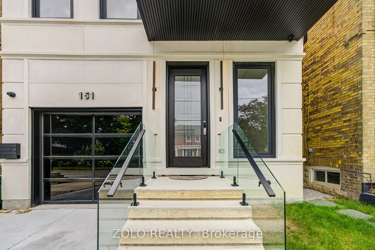 151, Dewbourne, Humewood-Cedarvale, Toronto