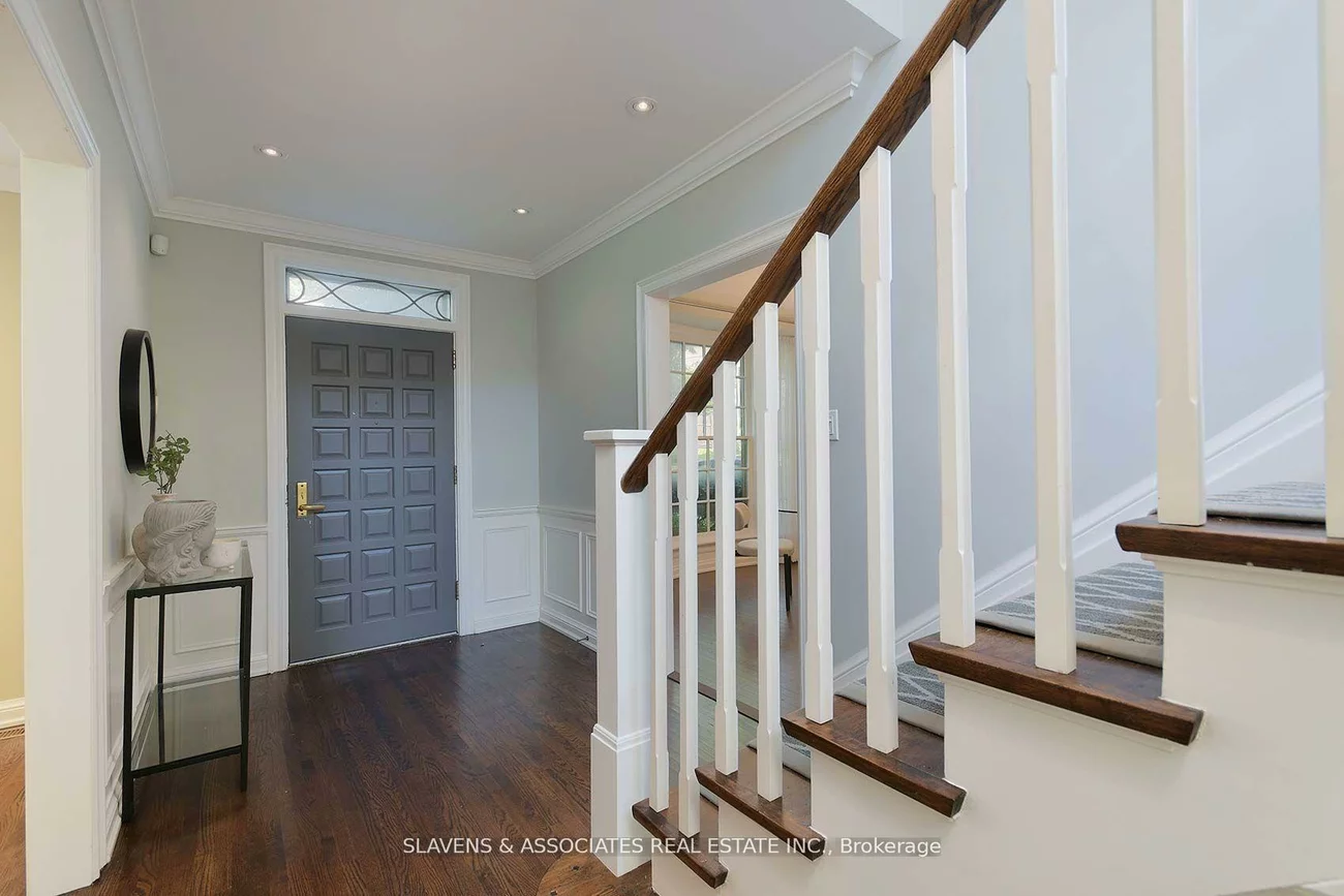 21, Wembley, Forest Hill North, Toronto