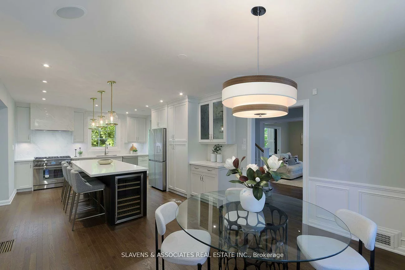 21, Wembley, Forest Hill North, Toronto