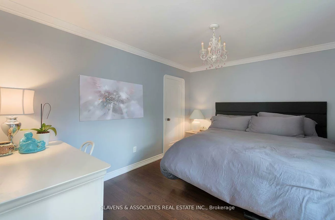 21, Wembley, Forest Hill North, Toronto