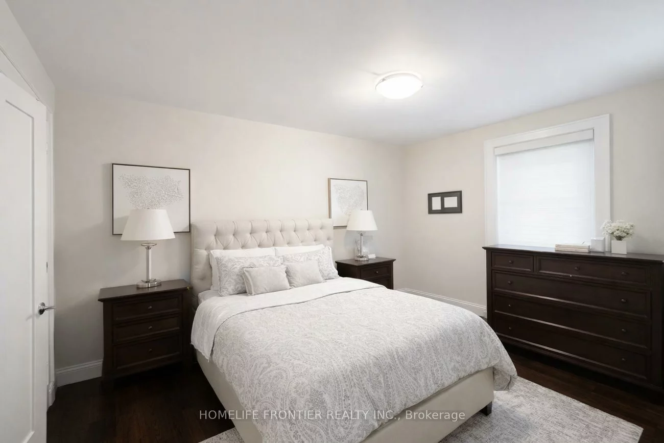 38, Henderson, Trinity-Bellwoods, Toronto