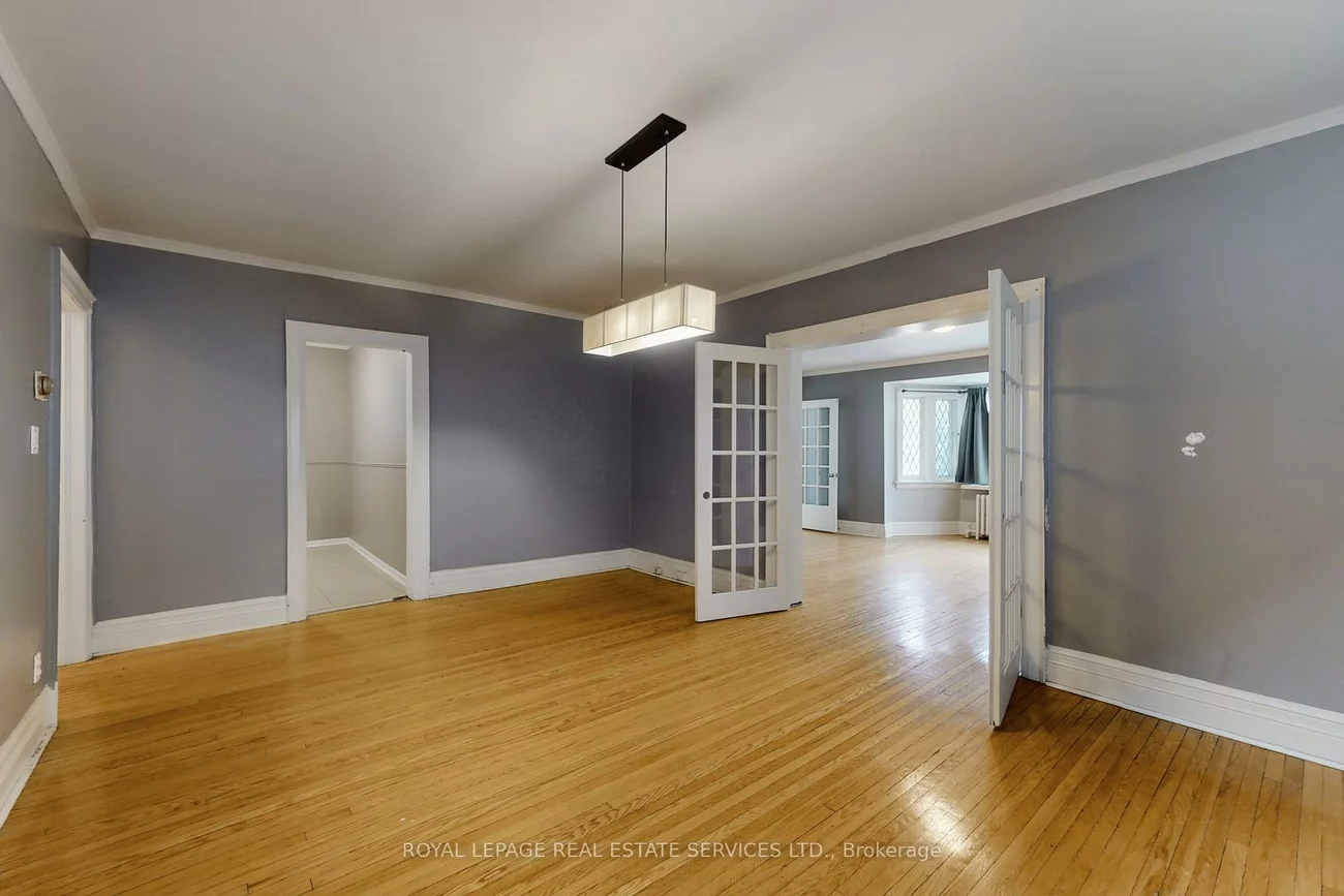 89, Oriole, Yonge-St. Clair, Toronto