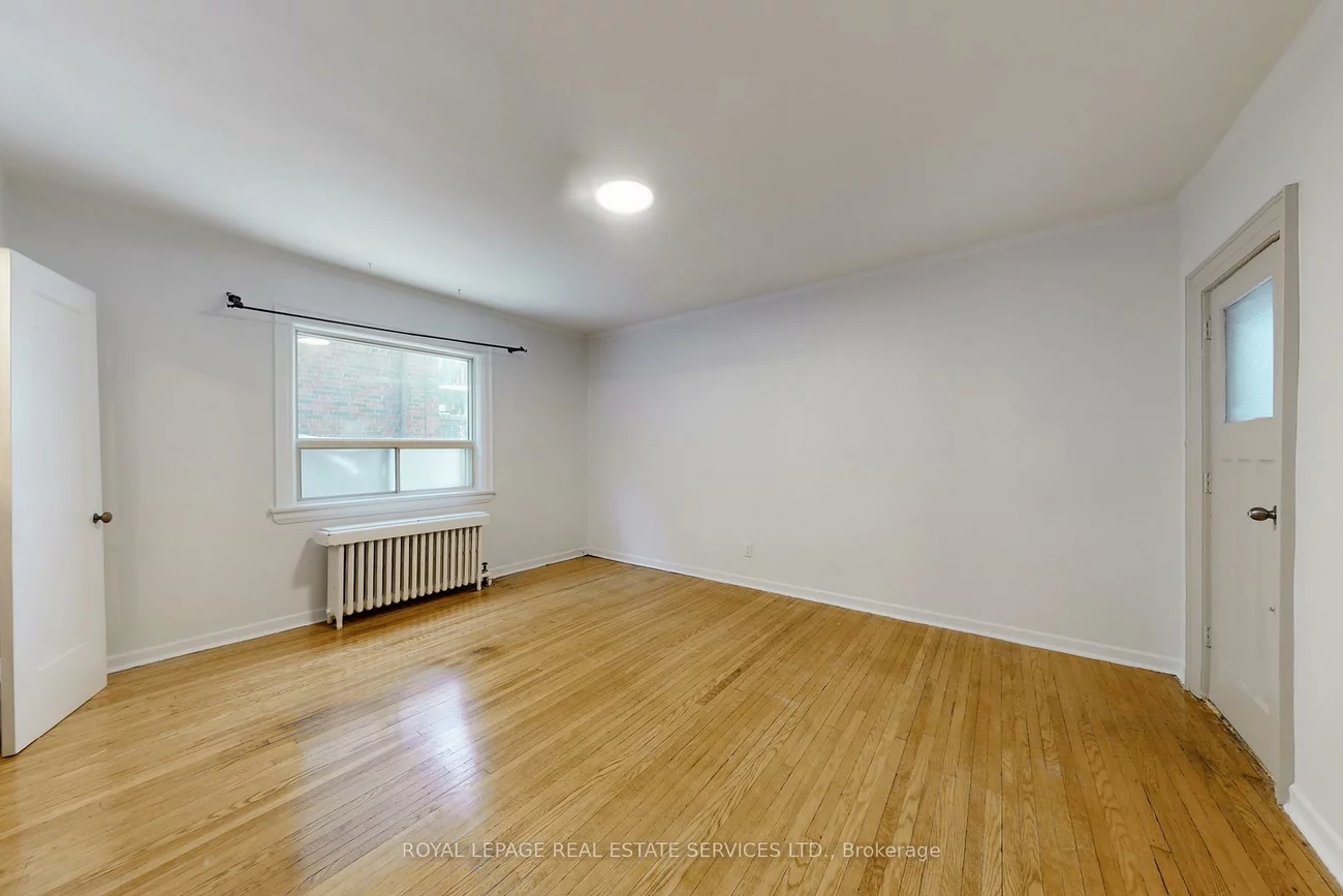 89, Oriole, Yonge-St. Clair, Toronto