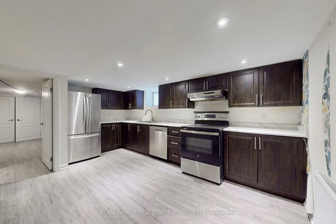 89, Oriole, Yonge-St. Clair, Toronto