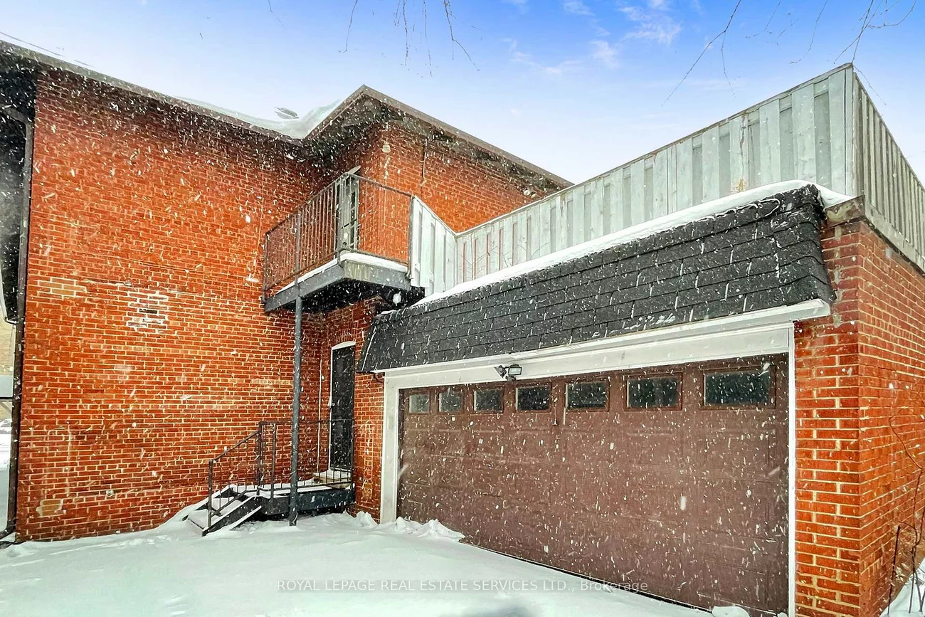 89, Oriole, Yonge-St. Clair, Toronto