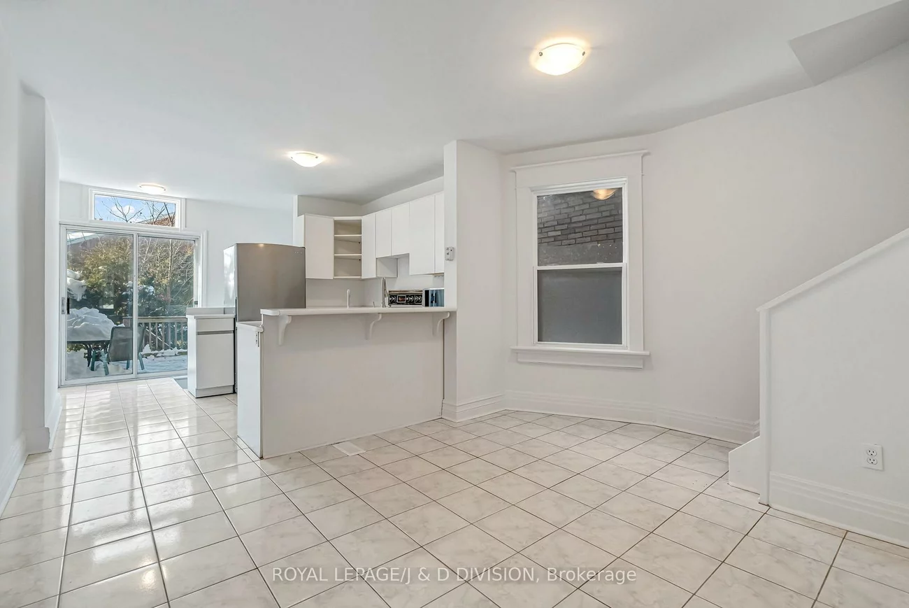 174, Arlington, Oakwood Village, Toronto