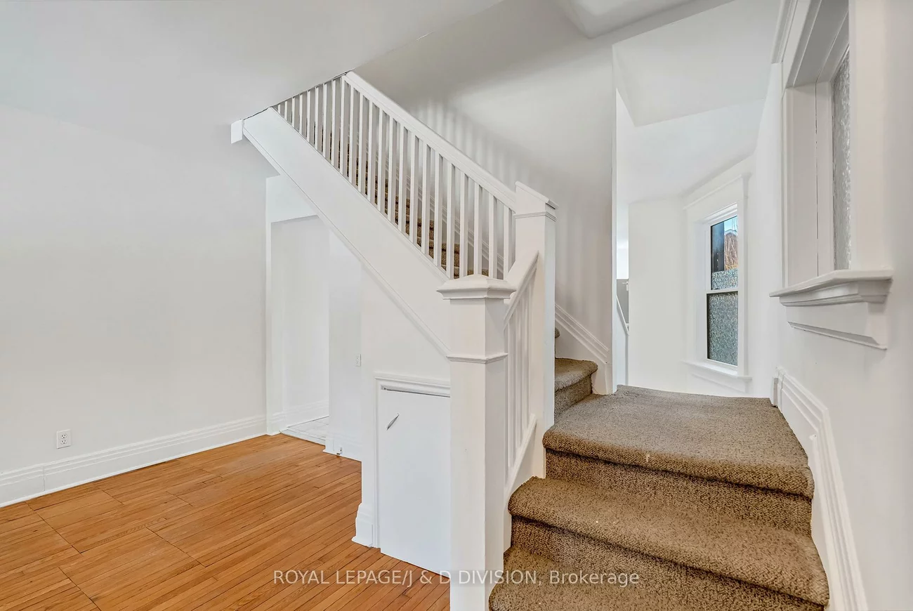 174, Arlington, Oakwood Village, Toronto