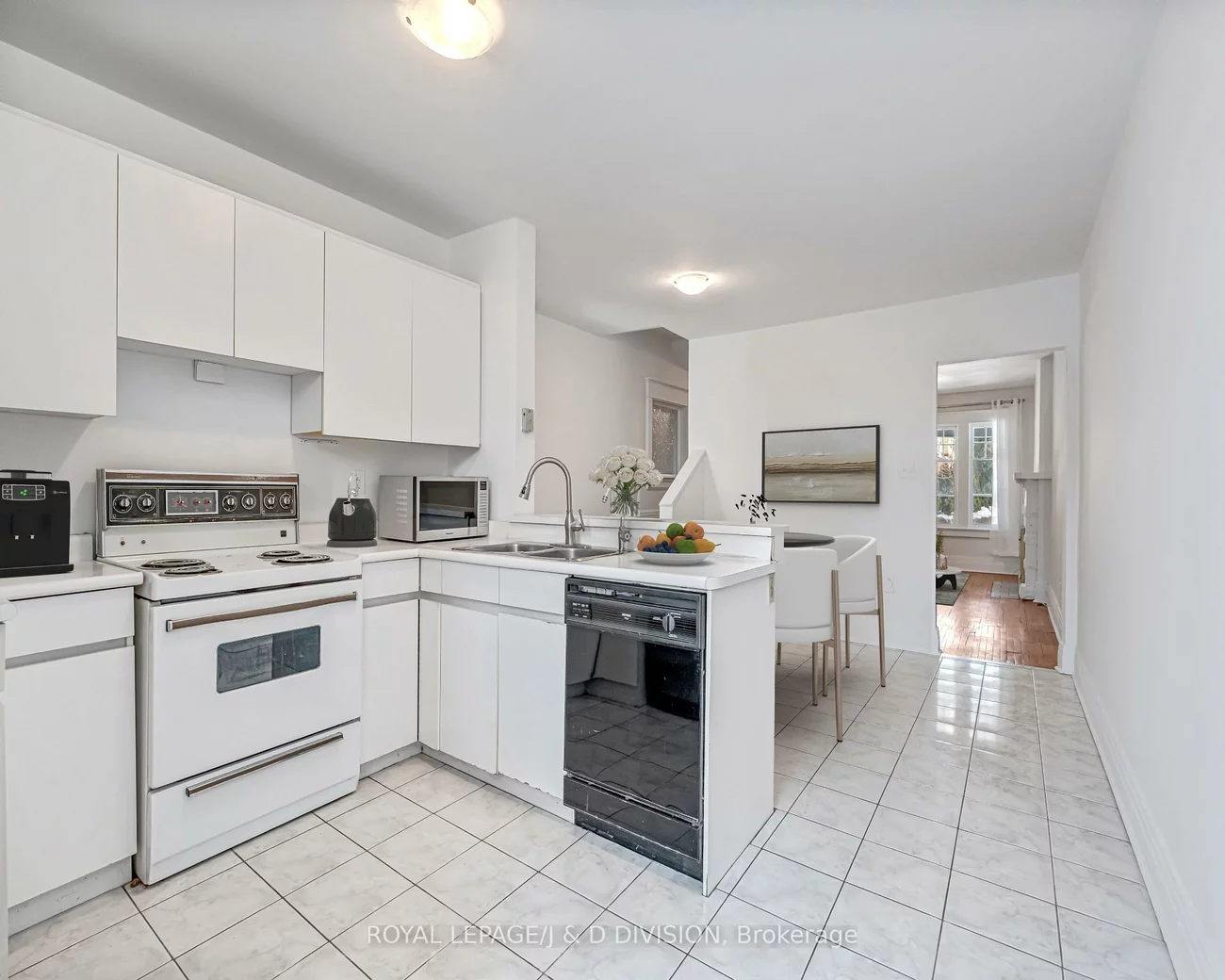 174, Arlington, Oakwood Village, Toronto