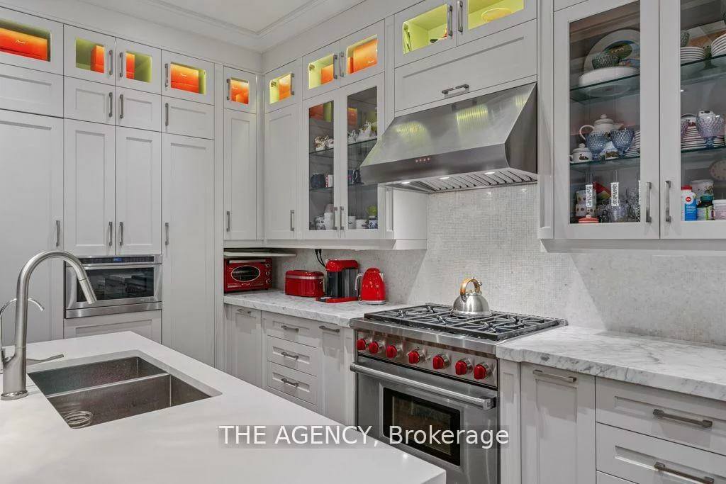 52, Carmichael, Bedford Park-Nortown, Toronto