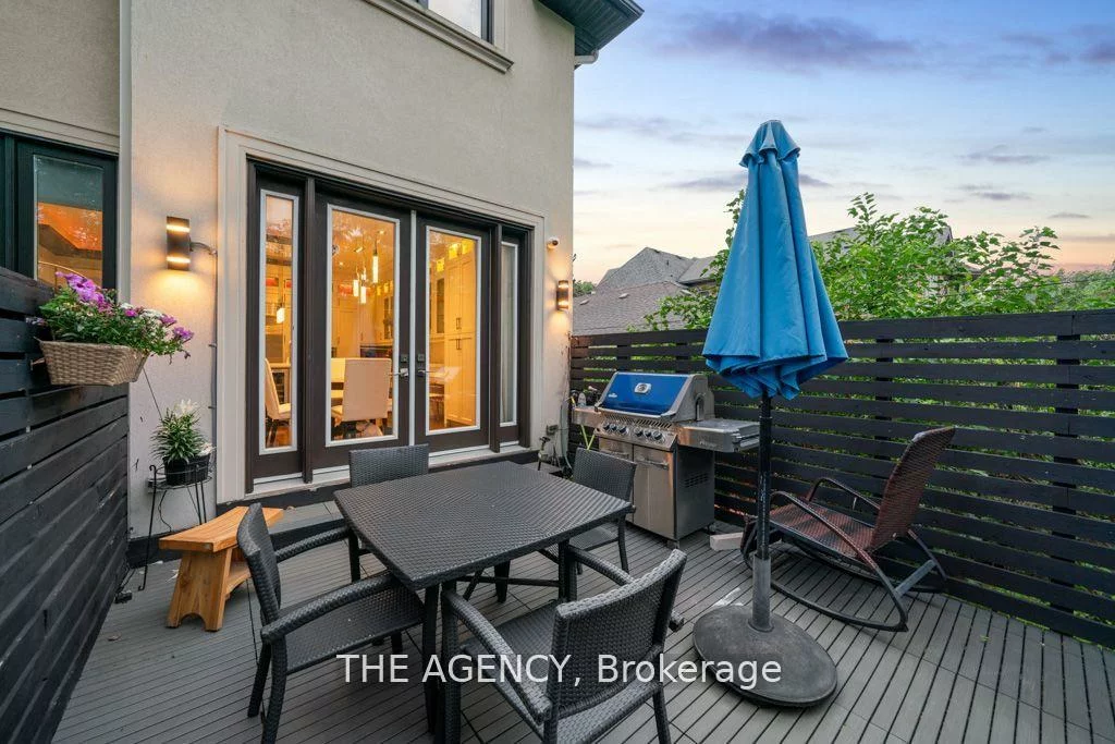 52, Carmichael, Bedford Park-Nortown, Toronto