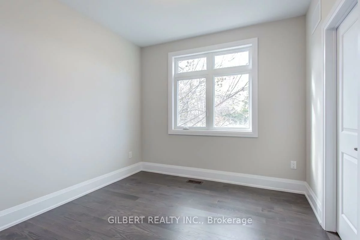 35B, Marquette, Englemount-Lawrence, Toronto