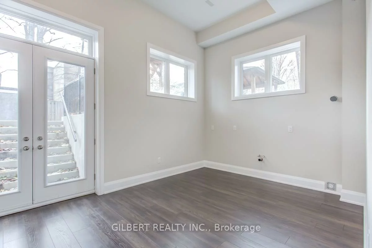 35B, Marquette, Englemount-Lawrence, Toronto