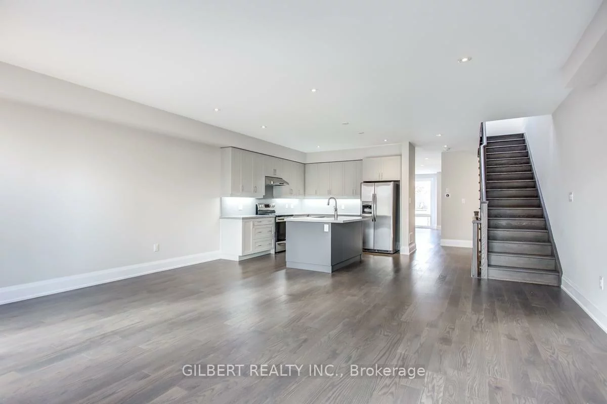 35B, Marquette, Englemount-Lawrence, Toronto