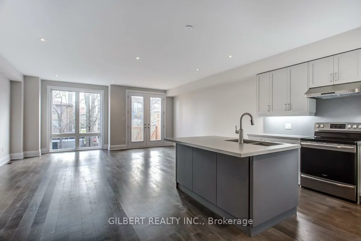 35B, Marquette, Englemount-Lawrence, Toronto