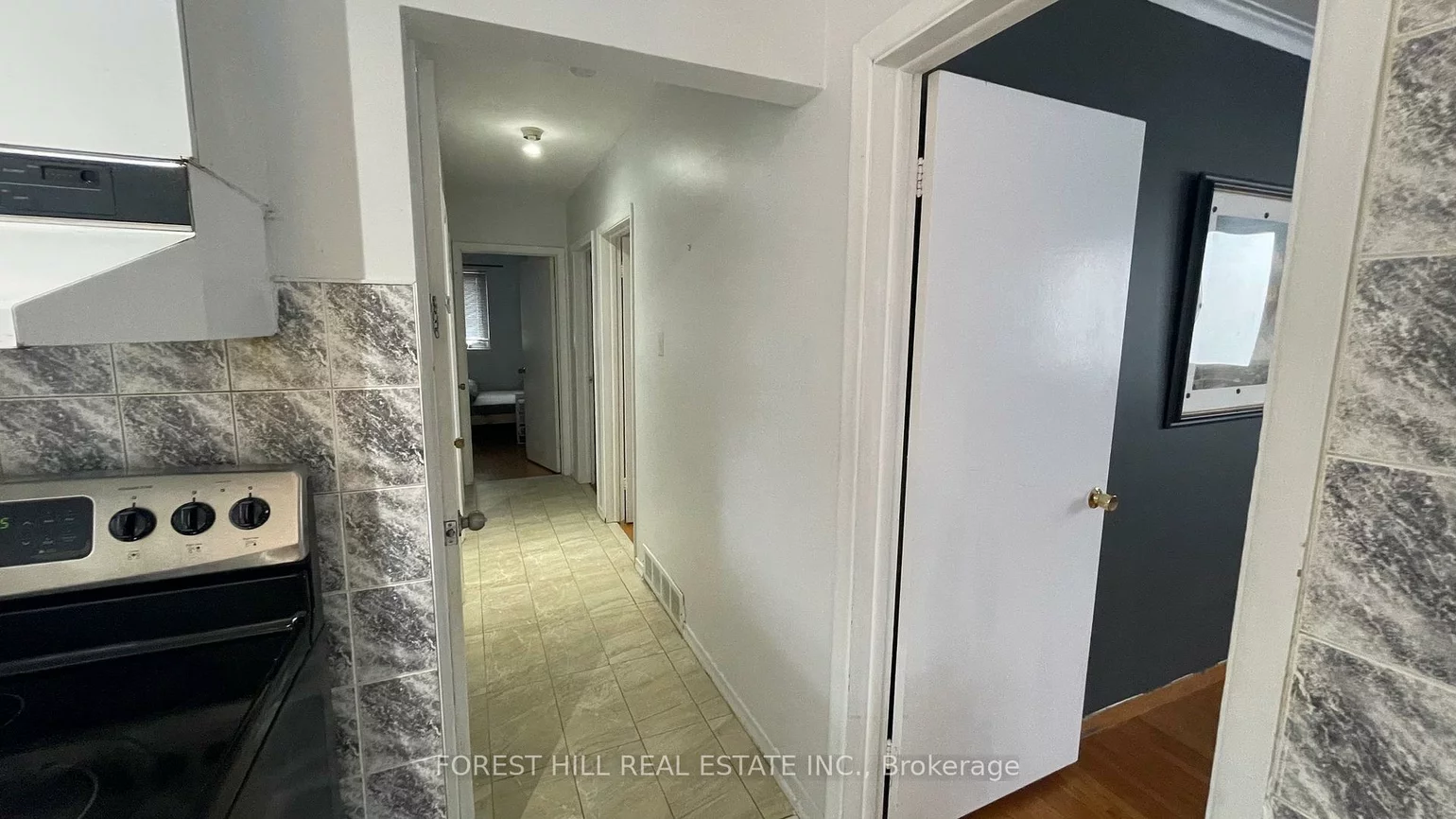 155, Churchill, Willowdale West, Toronto