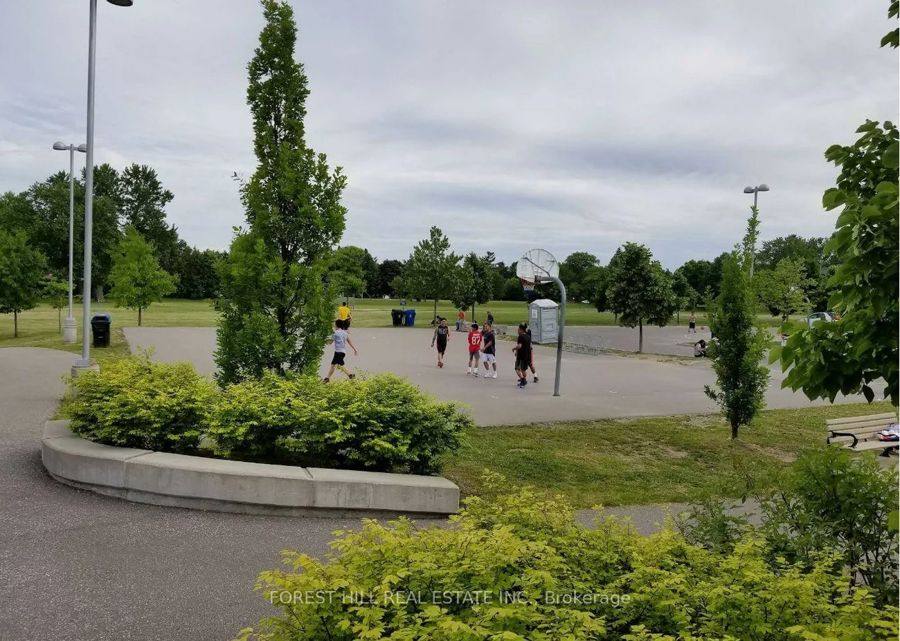 155, Churchill, Willowdale West, Toronto