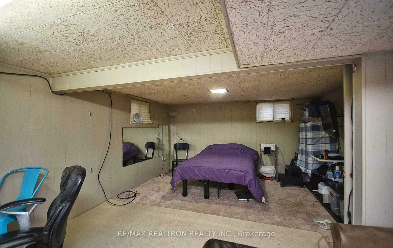 382, Drewry, Newtonbrook West, Toronto