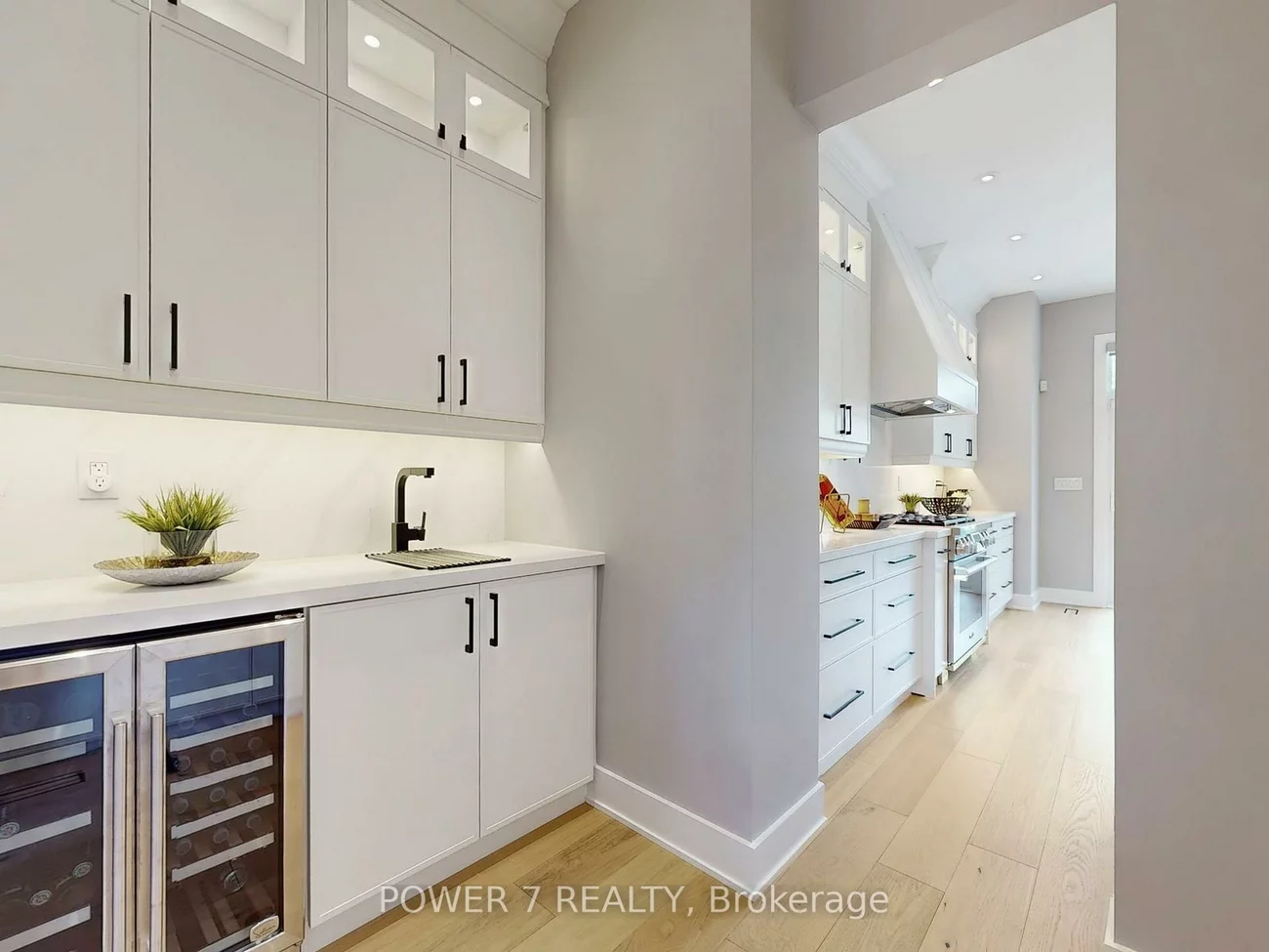 34, Dresden, Clanton Park, Toronto