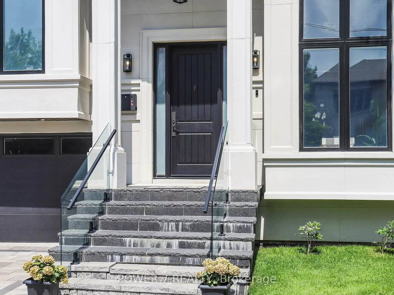 34, Dresden, Clanton Park, Toronto