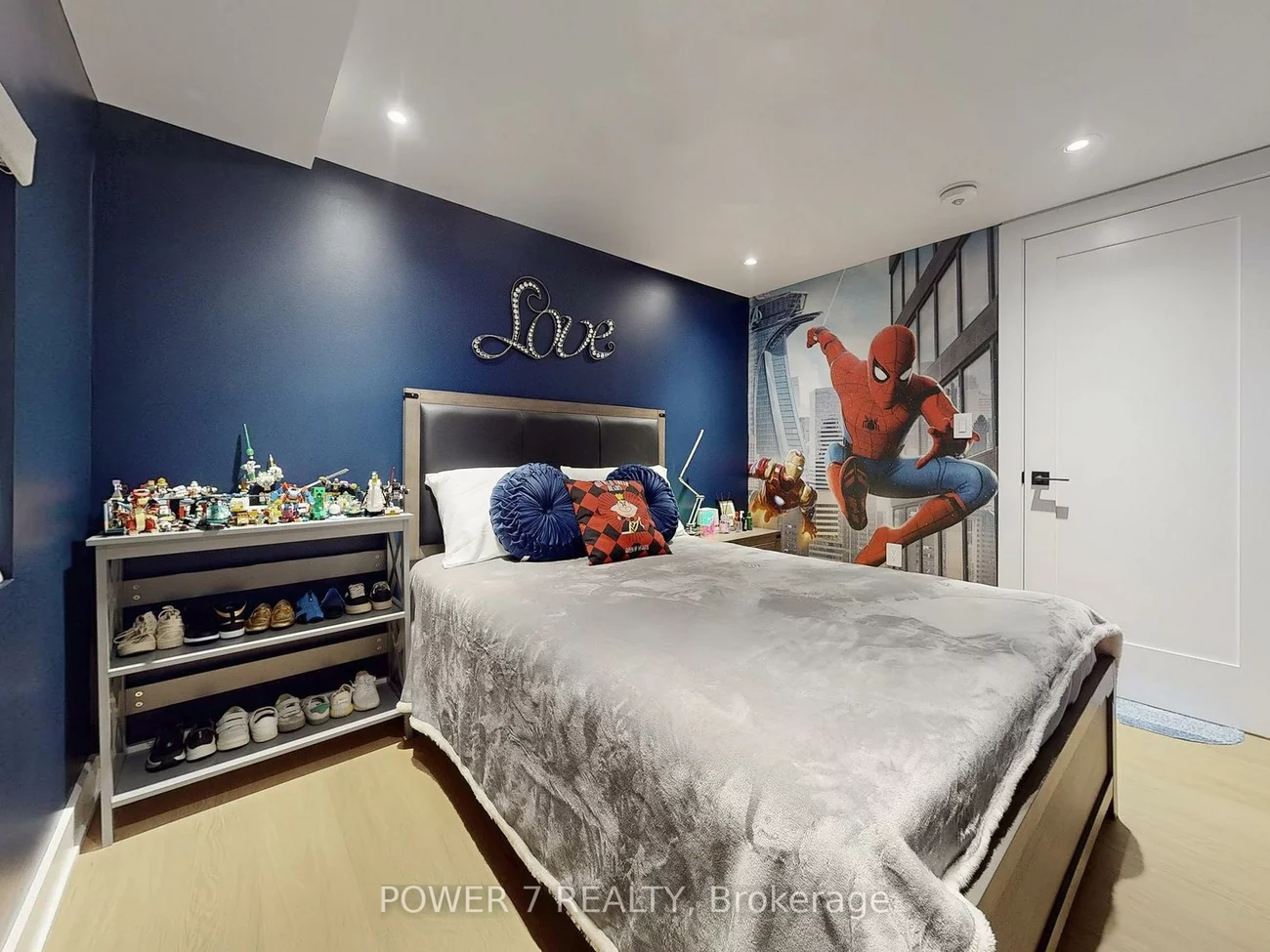 34, Dresden, Clanton Park, Toronto