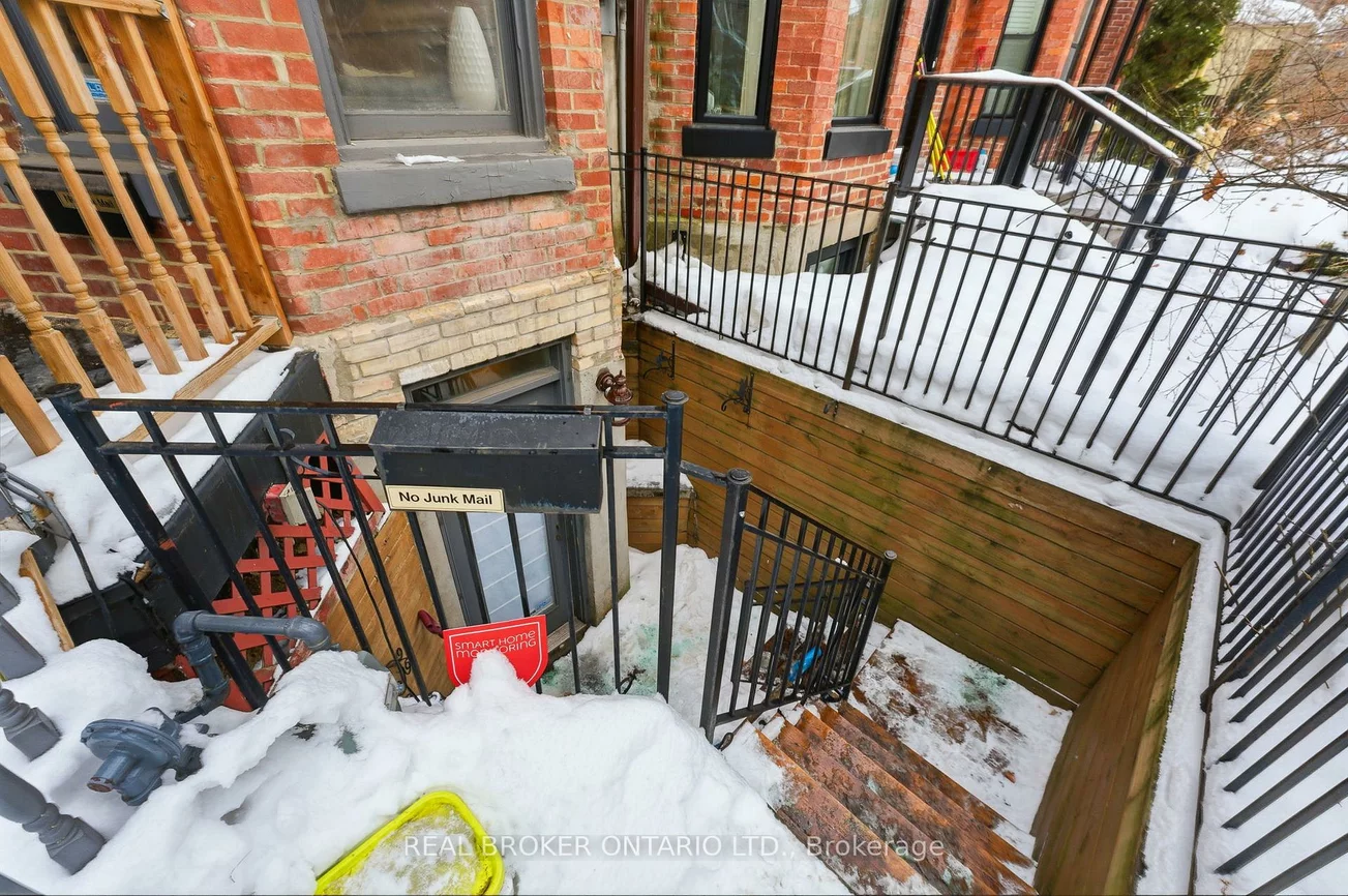 360, Wellesley, Cabbagetown-South St. James Town, Toronto