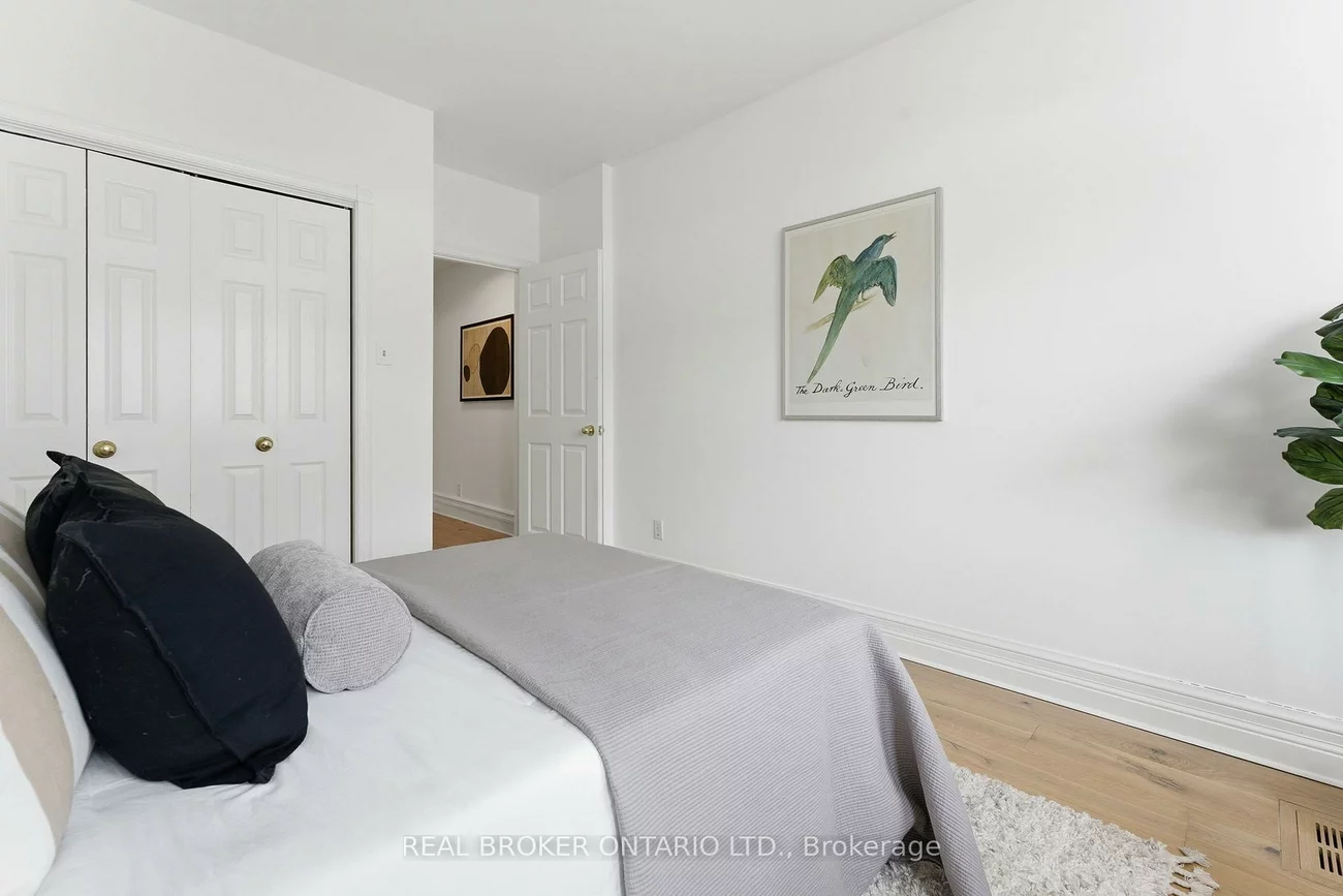 360, Wellesley, Cabbagetown-South St. James Town, Toronto